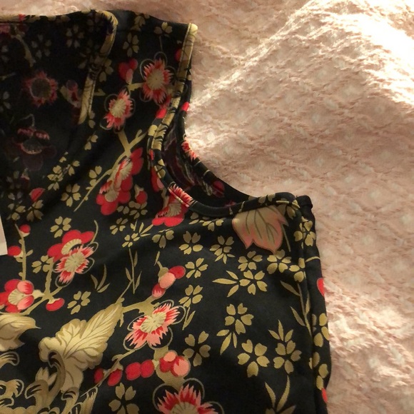 🔥 SALE! $19 for NWT $120 Retail NWT Anne Klein Blouse & Skirt Set - Picture 7 of 16